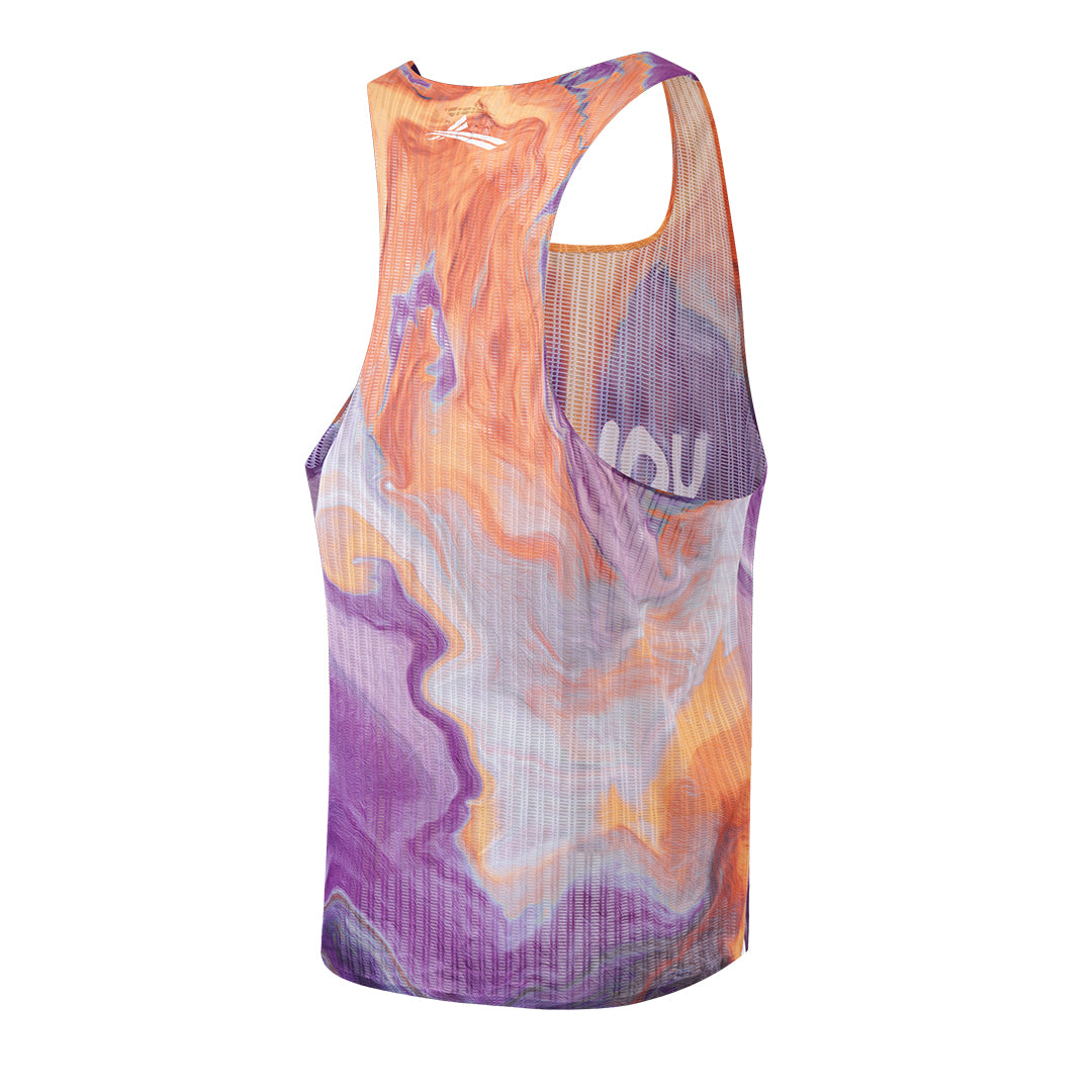 Flying threads vest